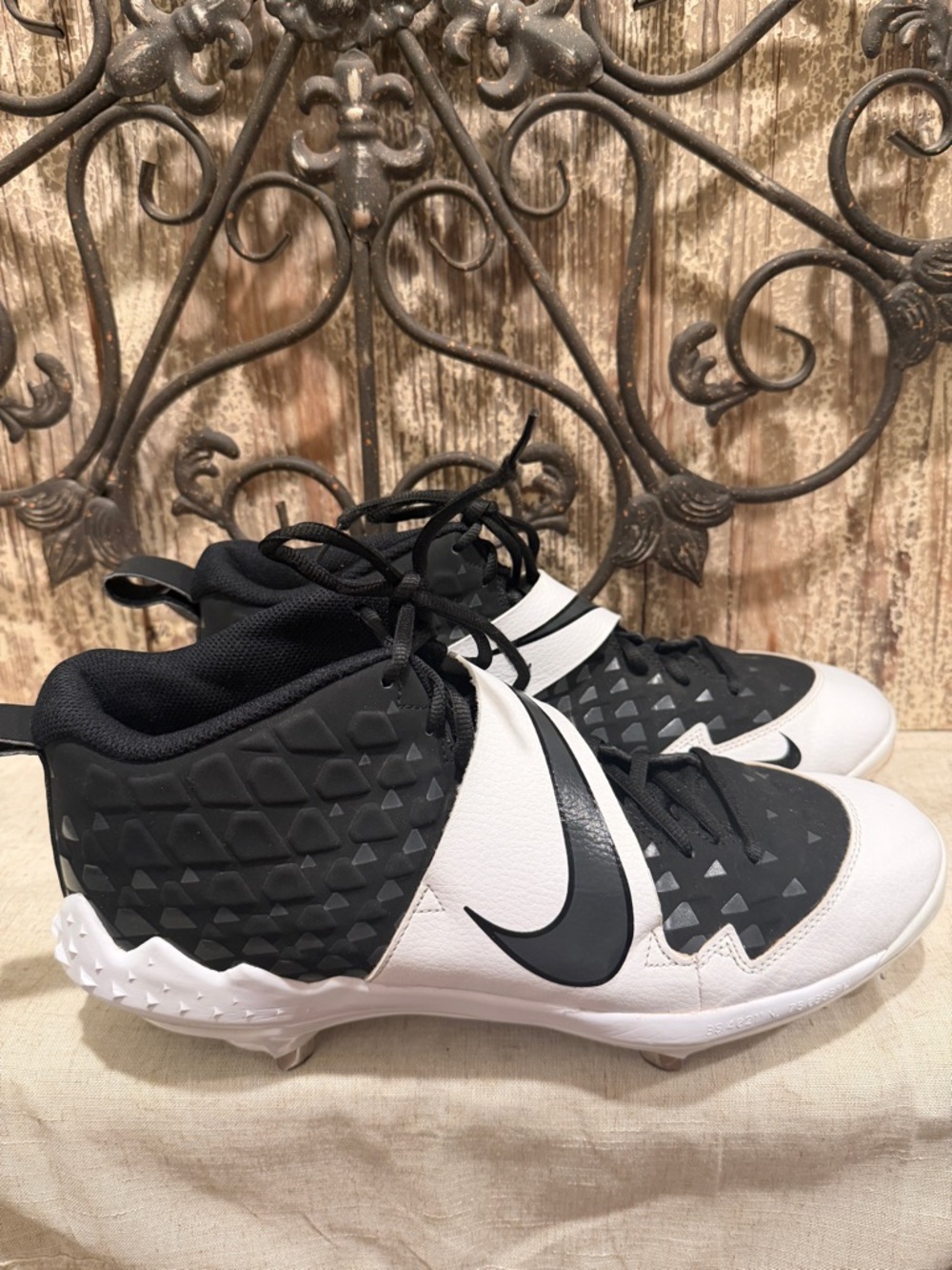 Nike Force Zoom Trout 6 Pro baseball cleats in a black and white colorway sz 13